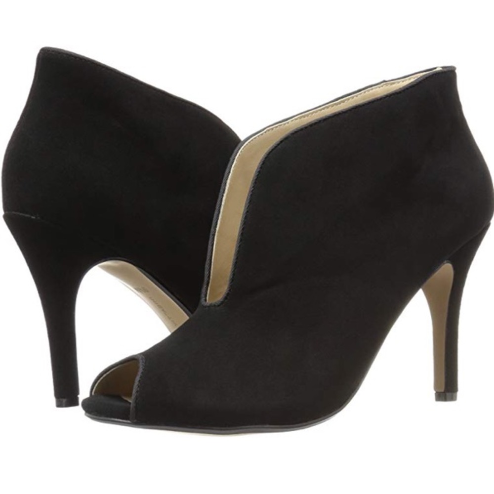 Adrienne Vittadini Grandeur Ankle Bootie